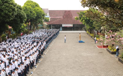 BACK TO SCHOOL (SMA NEGERI 2 YOGYAKARTA) TAHUN AJARAN 2025/2026